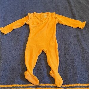 L'ovedbaby Orange Ruffle-Sleeve Footed One-Piece